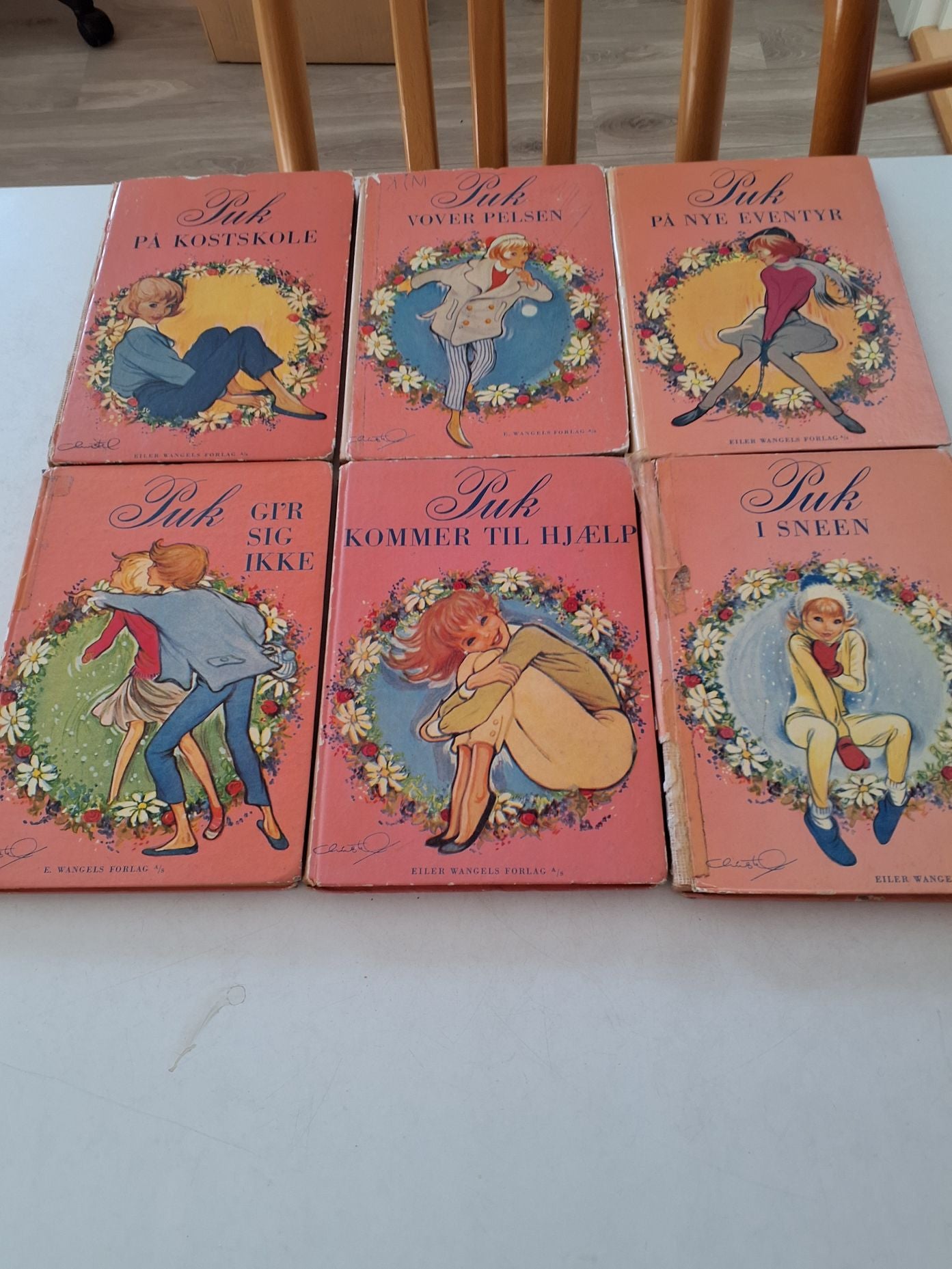 Puk bøger. 25 stk